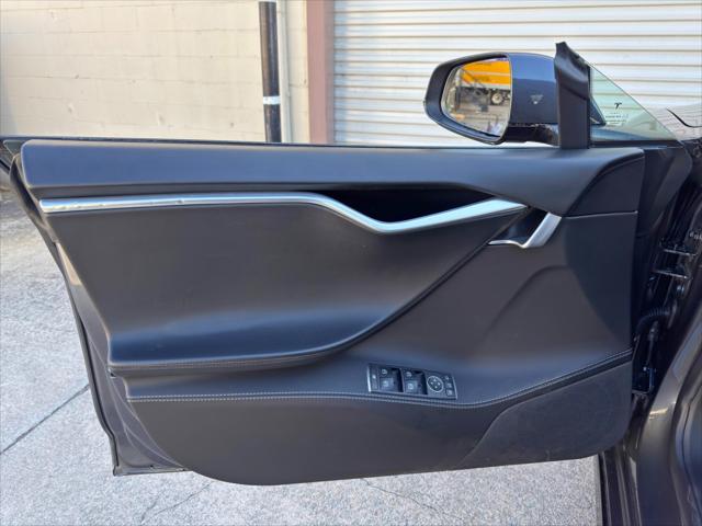 2016 Tesla Model S 90D