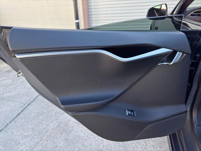 2016 Tesla Model S 90D