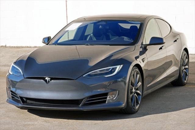 2016 Tesla Model S 90D