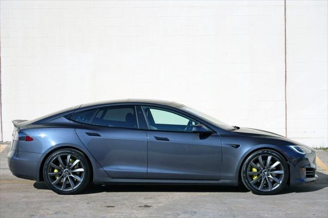 2016 Tesla Model S 90D