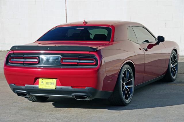 2016 Dodge Challenger R/T Scat Pack