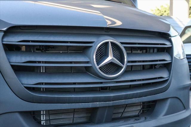 2024 Mercedes-Benz Sprinter 2500 Standard Roof 4-Cyl Diesel HO