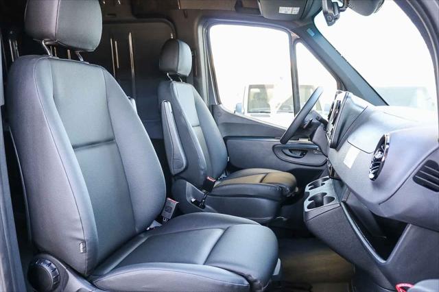 2024 Mercedes-Benz Sprinter 2500 Standard Roof 4-Cyl Diesel HO