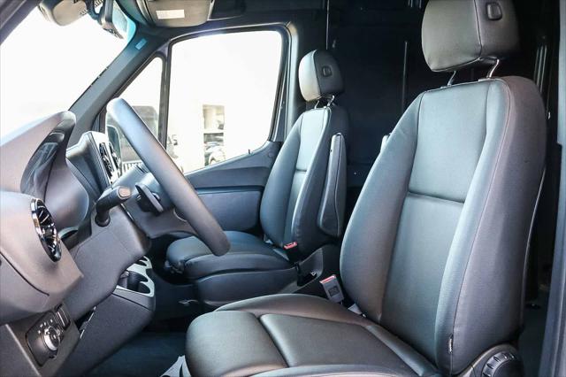 2024 Mercedes-Benz Sprinter 2500 Standard Roof 4-Cyl Diesel HO
