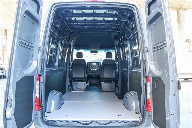 2024 Mercedes-Benz Sprinter 2500 Standard Roof 4-Cyl Diesel HO