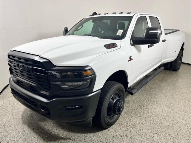 2026 RAM Ram 3500 RAM 3500 TRADESMAN CREW CAB 4X4 8 BOX