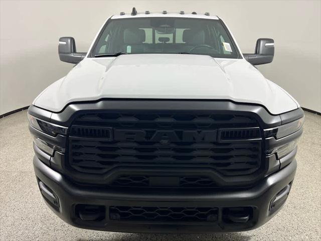 2026 RAM Ram 3500 RAM 3500 TRADESMAN CREW CAB 4X4 8 BOX