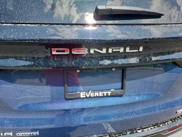2026 GMC Acadia Denali AWD