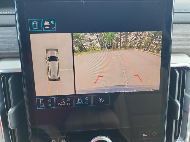 2026 GMC Acadia Denali AWD
