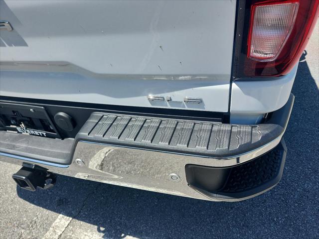 2026 GMC Sierra 2500HD Crew Cab, Standard Bed, SLE, 4WD