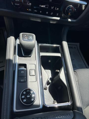 2025 Nissan Pathfinder SV 4WD