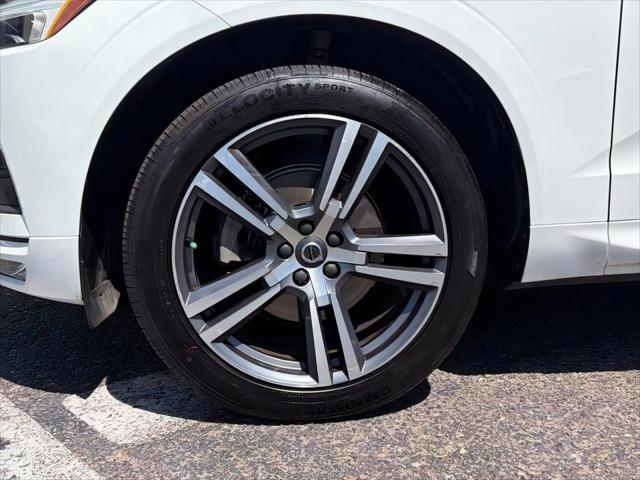 2021 Volvo XC60 T5 Momentum