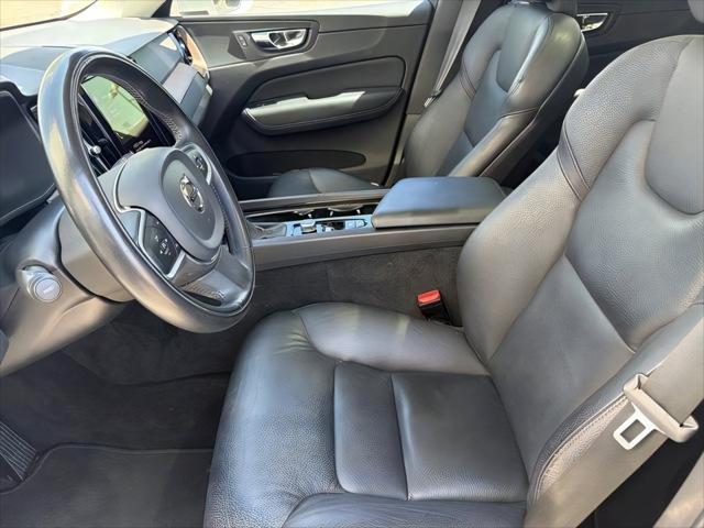 2021 Volvo XC60 T5 Momentum