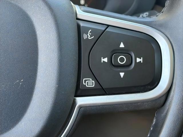 2021 Volvo XC60 T5 Momentum