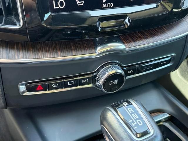 2021 Volvo XC60 T5 Momentum