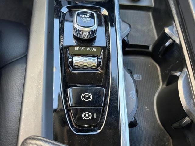 2021 Volvo XC60 T5 Momentum