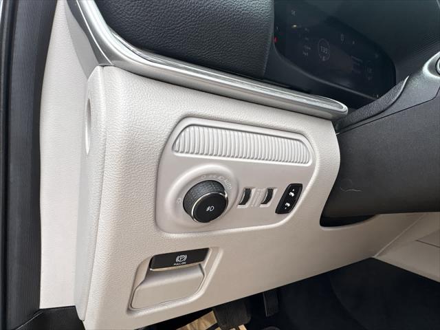 2022 Jeep Wagoneer Series III 4x2