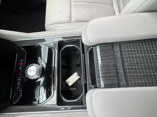 2022 Jeep Wagoneer Series III 4x2
