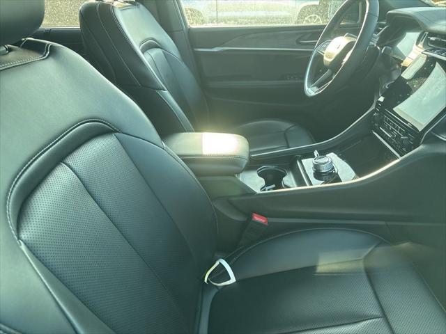 2025 Jeep Grand Cherokee L Limited 4x4