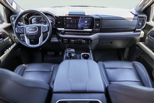 2023 GMC Sierra 1500 4WD Crew Cab Standard Box SLT