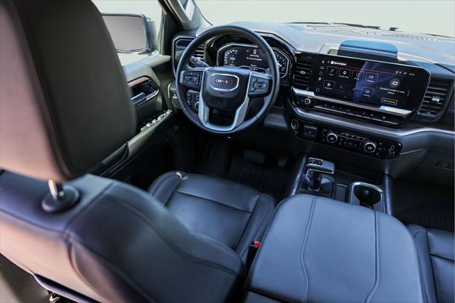 2023 GMC Sierra 1500 4WD Crew Cab Standard Box SLT