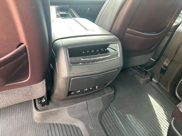 2022 Cadillac Escalade 4WD Sport Platinum