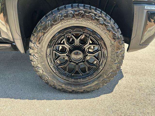 2026 GMC Sierra 2500HD Crew Cab, Standard Bed, Denali Ultimate, 4WD