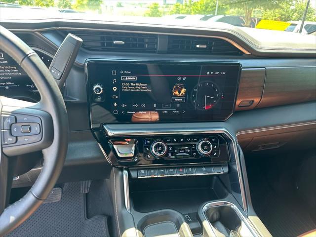 2026 GMC Sierra 2500HD Crew Cab, Standard Bed, Denali Ultimate, 4WD