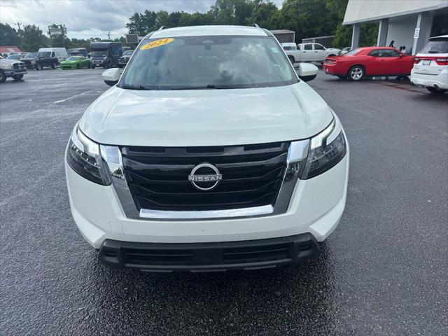 2024 Nissan Pathfinder SV FWD