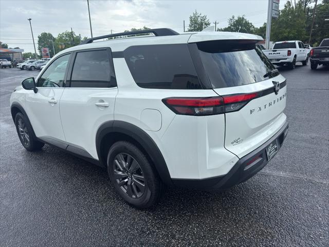 2024 Nissan Pathfinder SV FWD