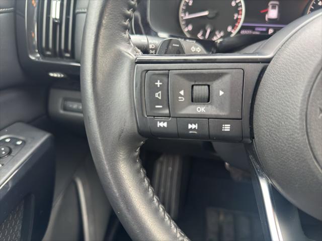 2024 Nissan Pathfinder SV FWD
