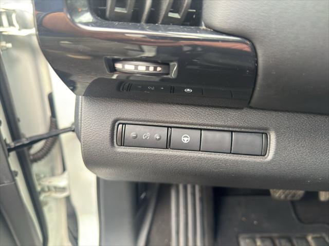 2024 Nissan Pathfinder SV FWD