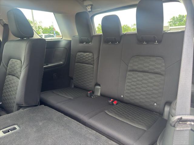 2024 Nissan Pathfinder SV FWD
