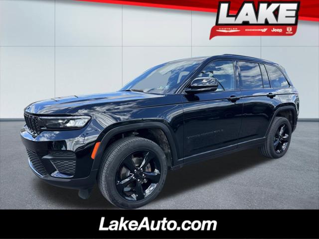 2023 Jeep Grand Cherokee Altitude 4x4 2023 Jeep Grand Cherokee Altitude 4x4