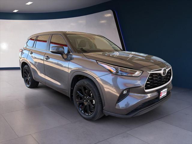 2023 Toyota Highlander LE - Photo 7