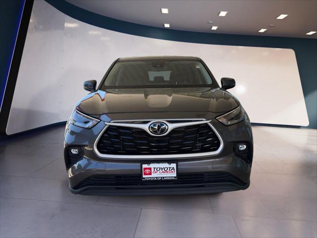 2023 Toyota Highlander LE - Photo 8