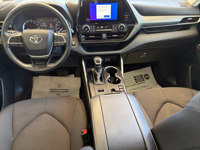 2023 Toyota Highlander LE - Photo 10