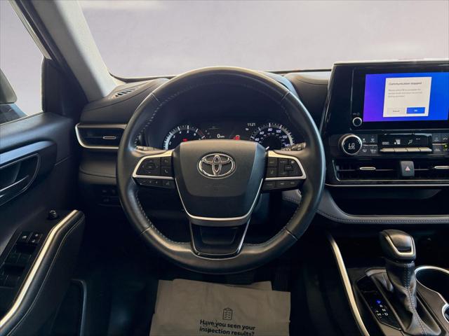 2023 Toyota Highlander LE - Photo 12