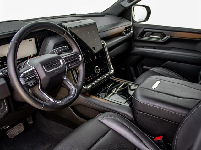 2025 GMC Yukon XL 4WD Denali