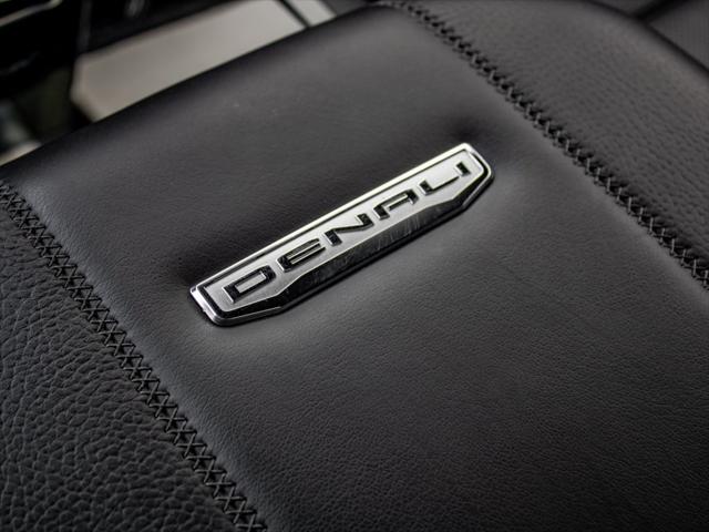 2025 GMC Yukon XL 4WD Denali