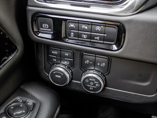 2025 GMC Yukon XL 4WD Denali