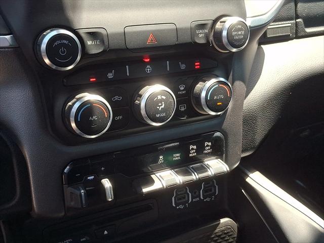 2019 Ram 1500 Big Horn/Lone Star Crew Cab 4x4 6'4" Box