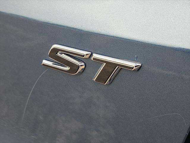 2024 Buick NV Sport Touring FWD