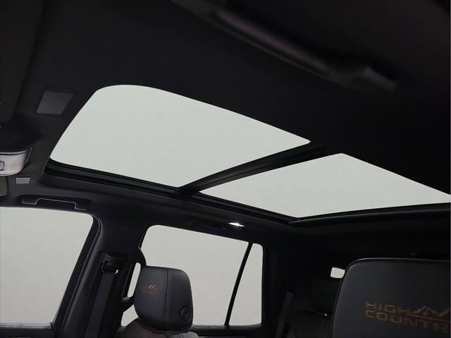2025 Chevrolet Tahoe 4WD High Country