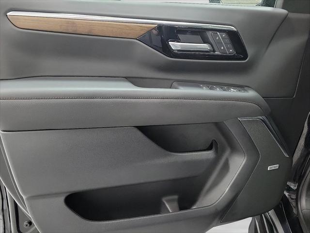 2025 Chevrolet Tahoe 4WD High Country
