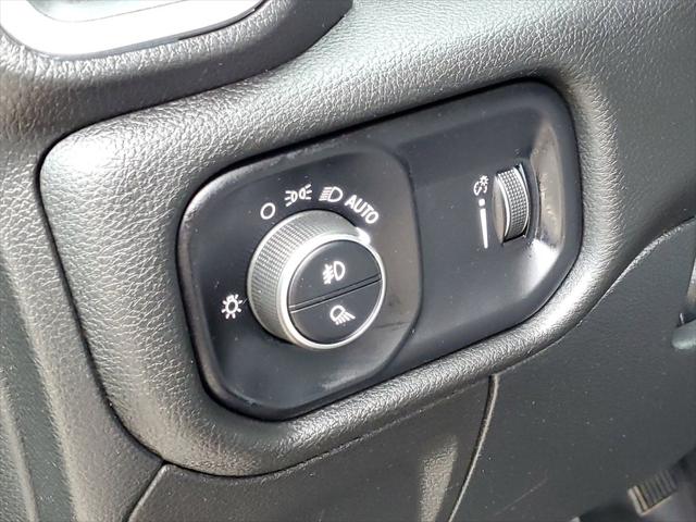 2023 Ram 1500 Big Horn Crew Cab 4x4 5'7" Box