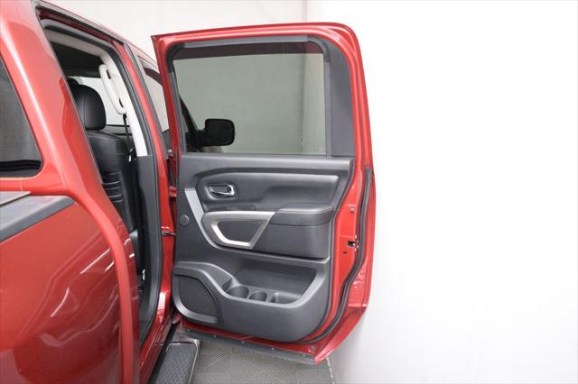 2017 Nissan Titan SL