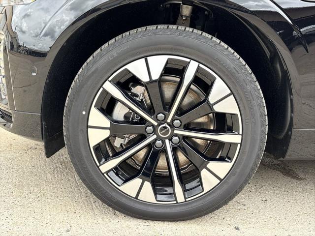 2026 Volvo XC60 Plug-In Hybrid Plus, T8 AWD Electric/Gasoline, Dark