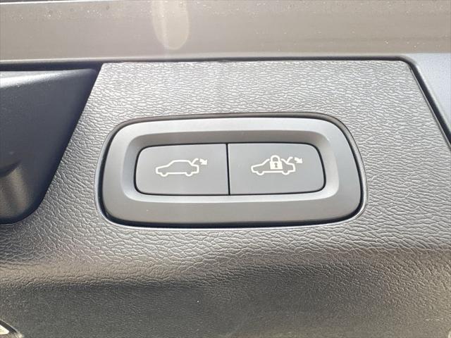 2026 Volvo XC60 Plug-In Hybrid Plus, T8 AWD Electric/Gasoline, Dark