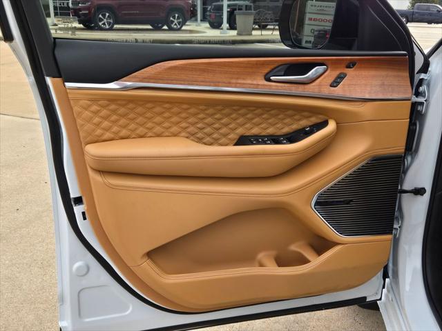 2026 Jeep Grand Cherokee Summit 4x4